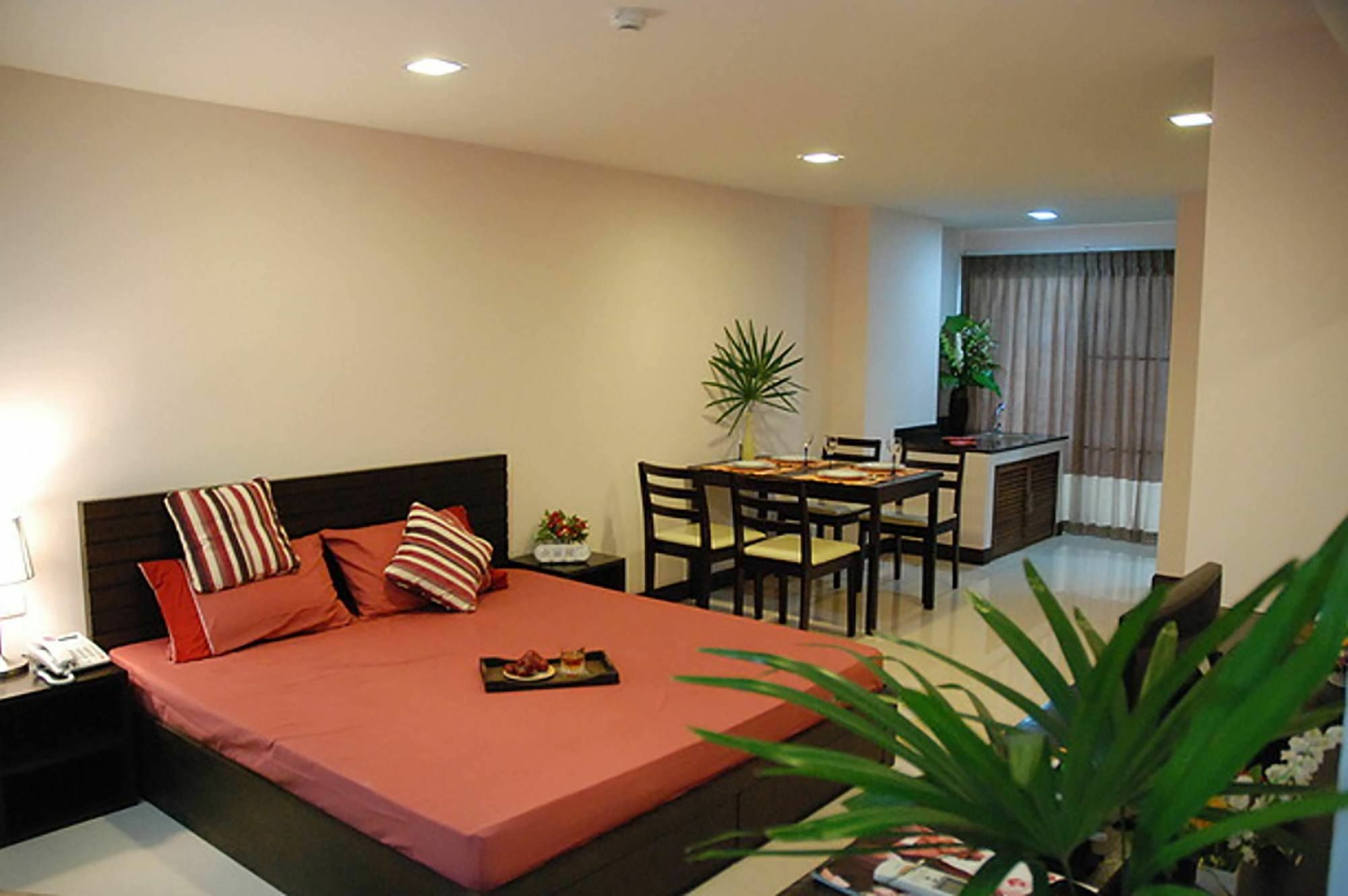 Mok Mek 72 Hotell Bangkok Eksteriør bilde